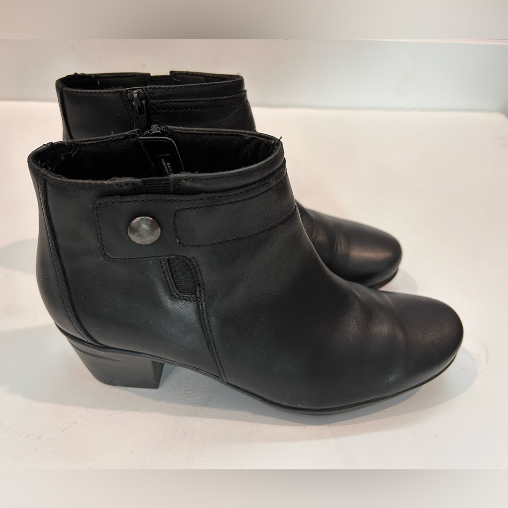 CLARKS ultimate comfort collection, heeled black boots, 2” heel, size 8 1/2 W